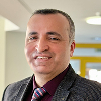 Porträtfoto von Dr. med. Bassam Hammoud.