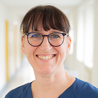 Porträtfoto von Claudia Standke.